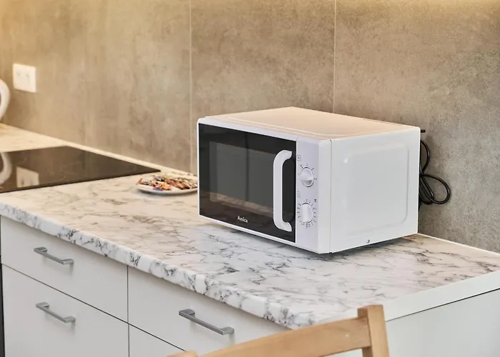 Wichrowa With Free Garage By Renters 아파트