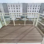 شقة Wichrowa With Free Garage By Renters فروتسواف