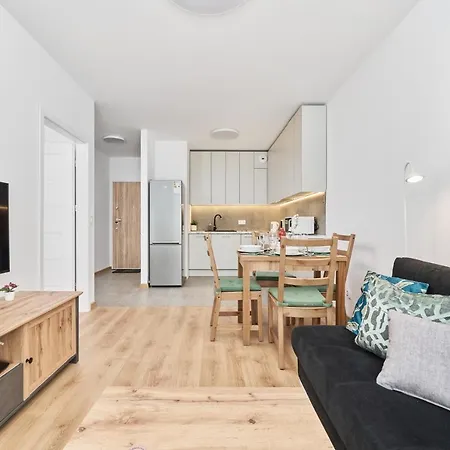 Wichrowa With Free Garage By Renters *