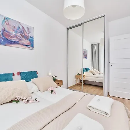 Wichrowa With Free Garage By Renters Wroclaw