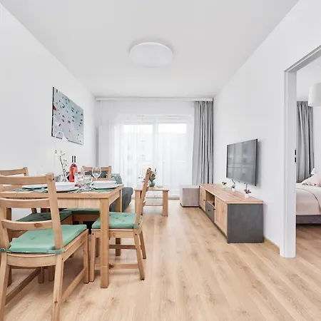 Apartment Wichrowa With Free Garage By Renters *