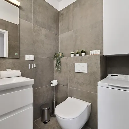 Wichrowa With Free Garage By Renters