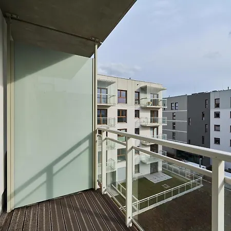 Wichrowa With Free Garage By Renters شقة *