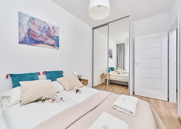 Wichrowa With Free Garage By Renters Breslau