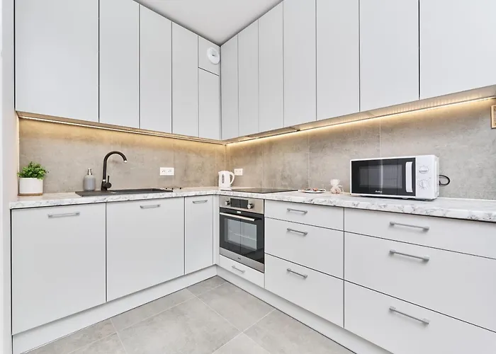 Apartment Wichrowa With Free Garage By Renters Breslau