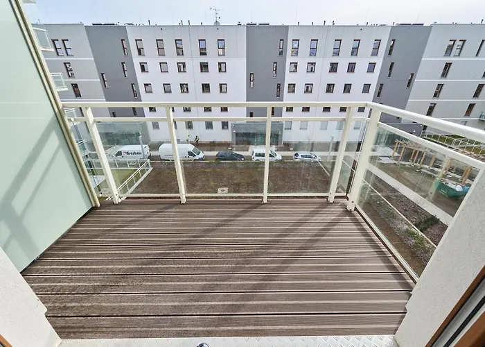 Apartment Wichrowa With Free Garage By Renters Breslau